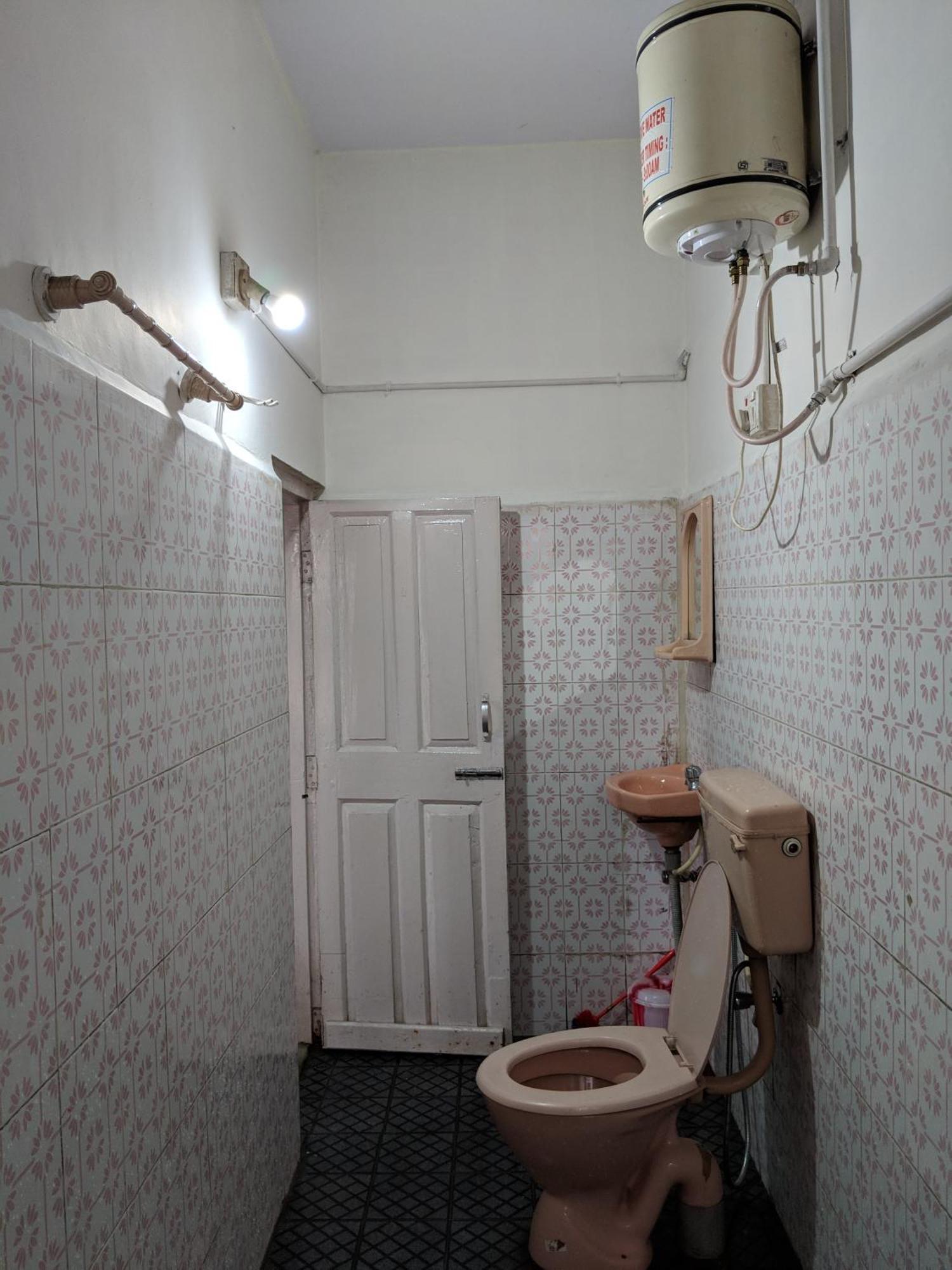 אוטי Reflections Guest House מראה חיצוני תמונה