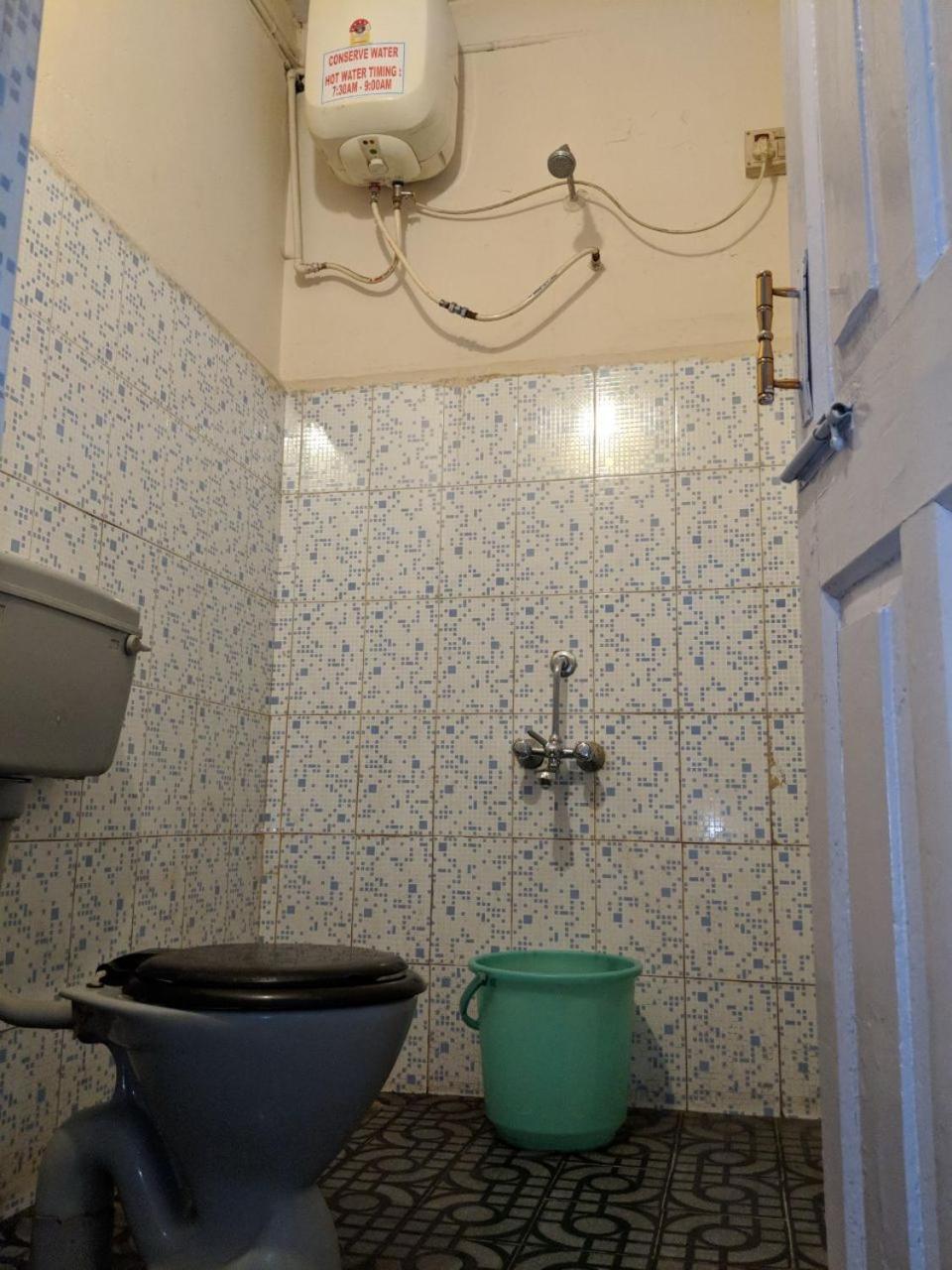 אוטי Reflections Guest House מראה חיצוני תמונה