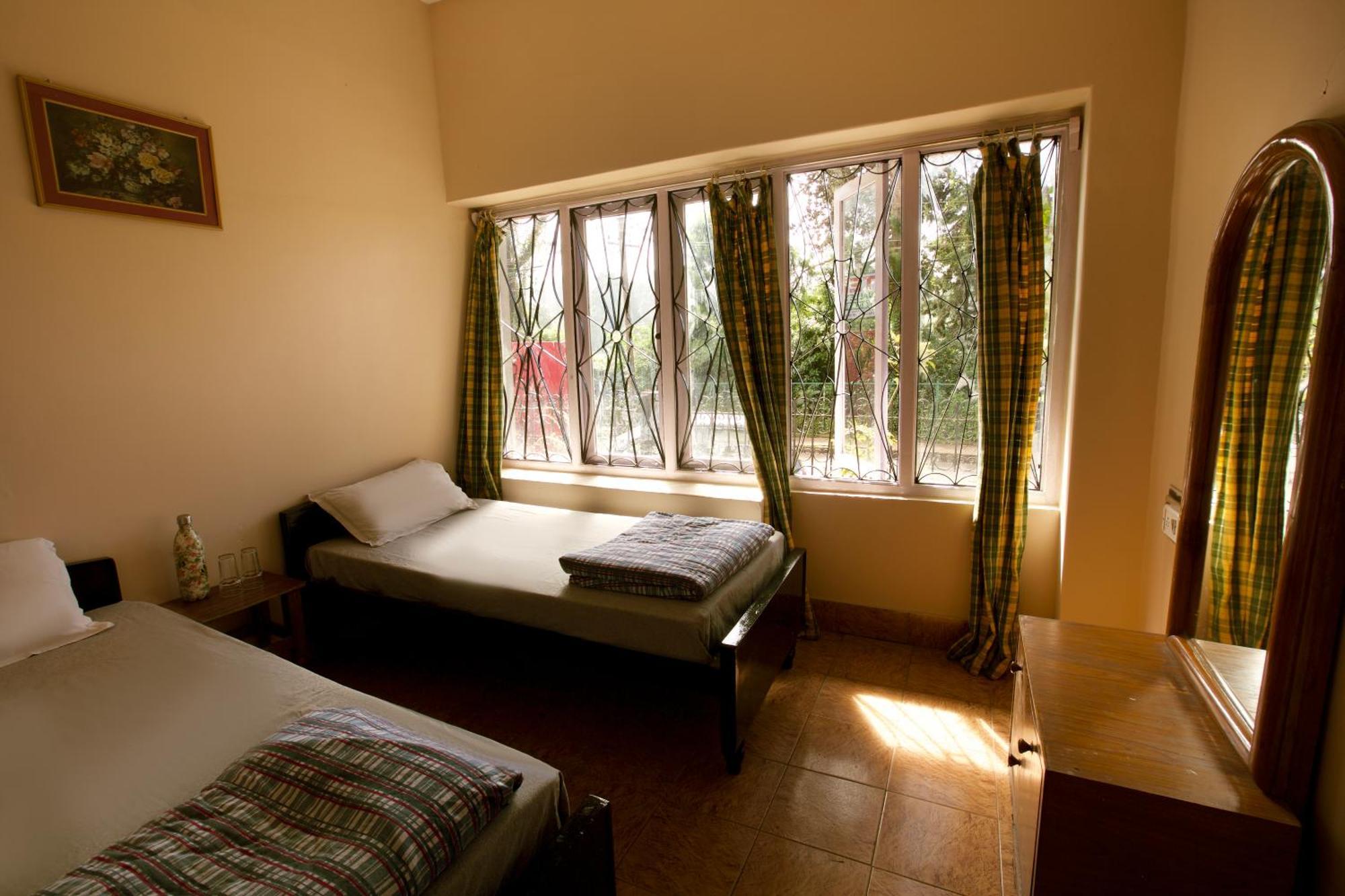 אוטי Reflections Guest House מראה חיצוני תמונה