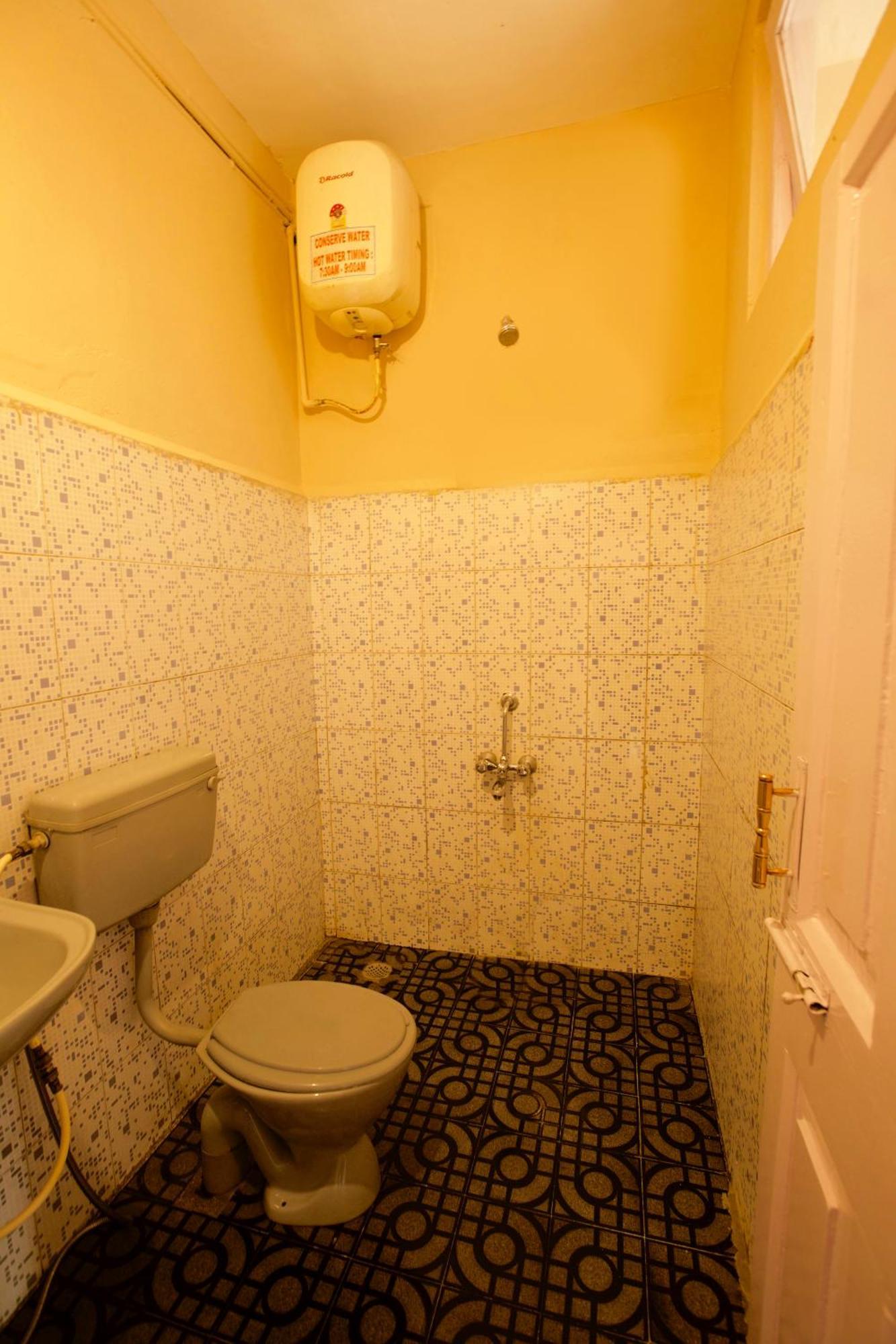 אוטי Reflections Guest House מראה חיצוני תמונה
